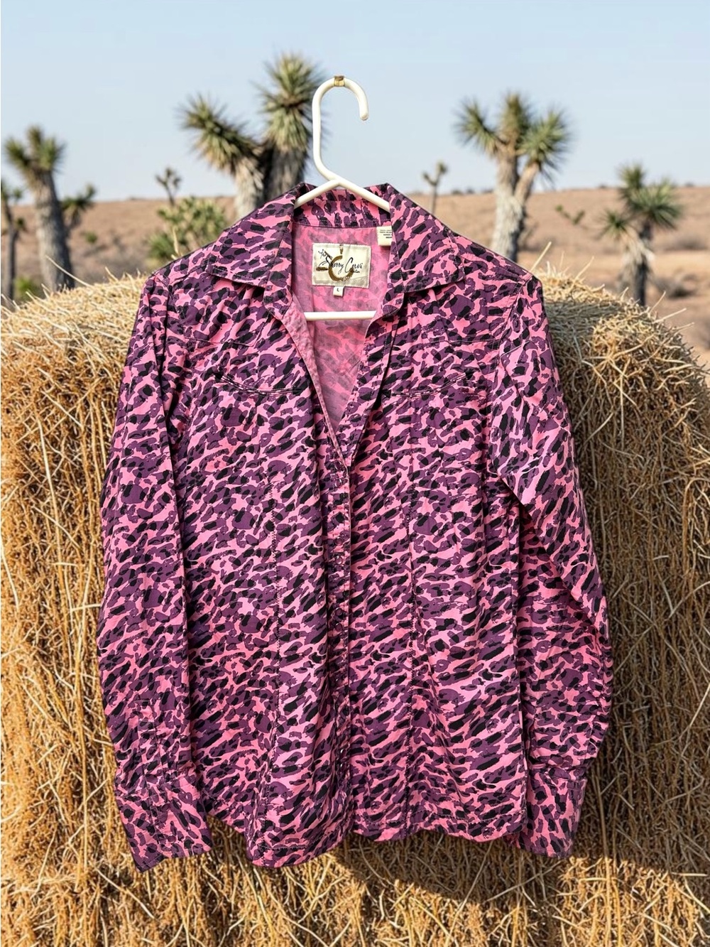 Vintage Sherry Cervi Snap Button Western Shirt Womens Large Pink Animal Print